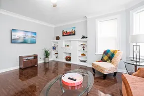 420 Long term 2 BR Laundry Private Parking - Image 3