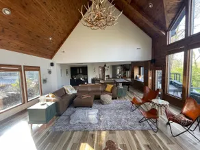 THE RIVERHOUSE-RIVERFRONT. 3 minutes to Bridge Park, Columbus Zoo - Image 3