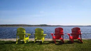 Waterfront Cottage with Panoramic Lake View and Great Privacy - Image 2