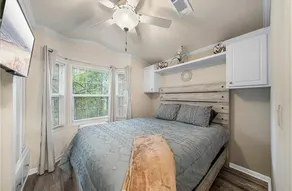 Avon Park: Boho Chic Retreat - Image 3
