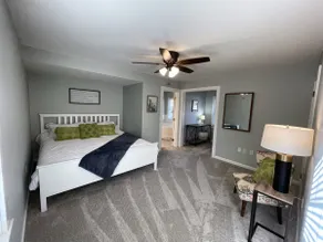 1900's Modern Farmhouse on 7.5 private acres - Image 5