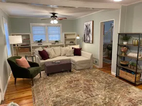 1900's Modern Farmhouse on 7.5 private acres - Image 2