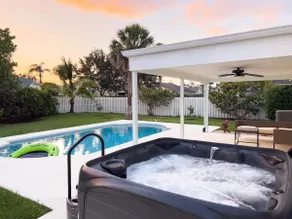 Beach Paradise: Pool, King Bed, Jacuzzi and more - Image 2