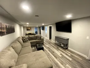 Lots of Space! Central to St Charles and STL. Newly Remodeled. Large Backyard! - Image 4