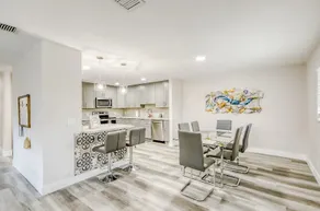CoastalEscape | LuxuryCondo • HotTub • PetFriendly - Image 4