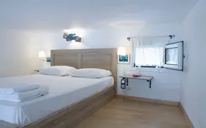 iris suites - Image 4