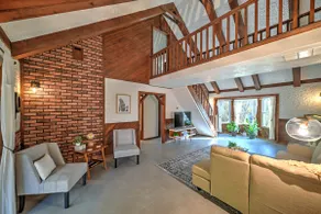 Home with loft, Shipshewana, Elkhart, Notre Dame - Image 4