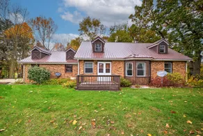 Home with loft, Shipshewana, Elkhart, Notre Dame - Image 2