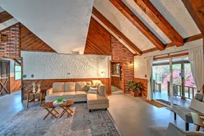 Home with loft, Shipshewana, Elkhart, Notre Dame - Image 3
