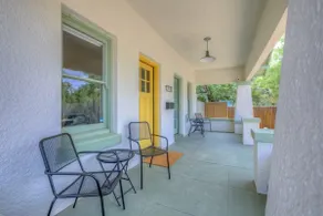 Remodeled Gem 5 minutes to UA - Image 5
