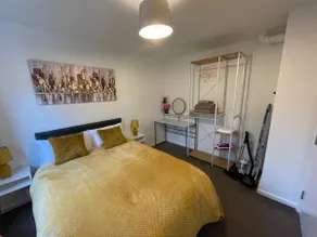 One Bed Apartment Stevenage - Image 4