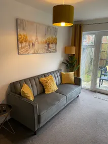 One Bed Apartment Stevenage - Image 5