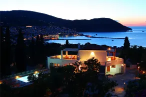 Villa Orange Skopelos , lux quiet view in the port - Image 5
