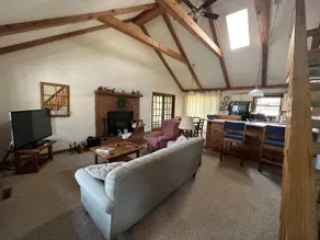 Pet Friendly Cabin close to Alpine Lake - Image 2