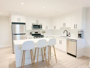 Spacious, Modern 2 Bedroom Suite - Image 5