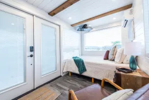 New Endless Sunsets-Container Home - Image 5