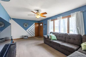 Beautiful home minutes from downtown! - Image 5
