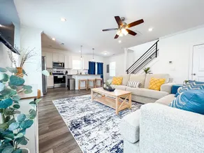 Dual Homes, 8 Beds: A Double Delight in Wilmington - Image 2