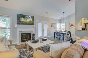 Charleston Charm ~ Sleeps 10! - Image 2