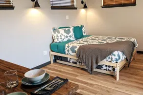 Modern, pet-friendly, private - EV charger level 2 - Image 5