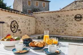 Le Patio d'Arlou, Maison de caractère - Image 2