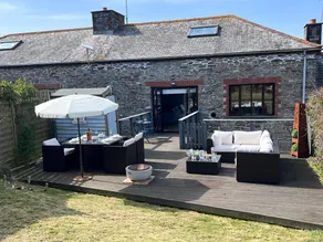 Gara - Stunning barn conversion with indoor pool - Image 2