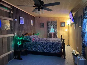 Little Cabin In The Country - Image 3