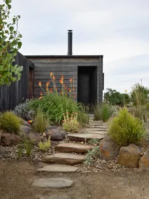 Hillplains Estate – Off-Grid House & Cottage - Image 3