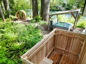 The Mckenzie House w/ sauna & outdoor shower - Image 5