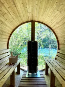 The Mckenzie House w/ sauna & outdoor shower - Image 4