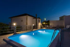 House Mia - Image 3