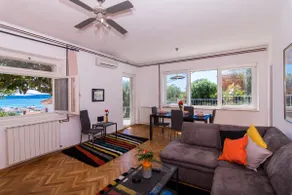 House Mia - Image 4