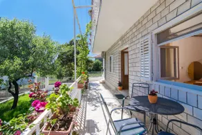 House Mia - Image 5