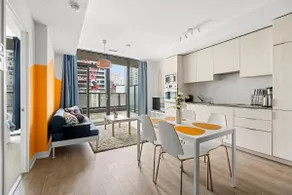Comfortable Suite in Heart Downtown with 2 Beds - Image 2