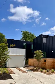 Picture-Perfect New Modern Home in the Zilker Area - Image 2
