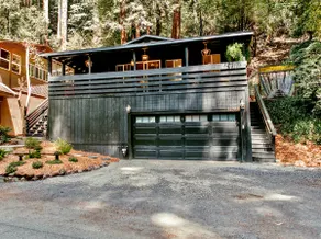 Romantic cabin with hot tub! - Image 2