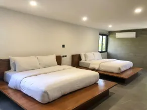 Premier Loft 2 w/ Kitchen,WiFi,Netflix,Pool Access - Image 3