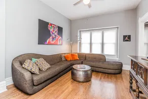 Grand Champions Suite, West Town - Image 3