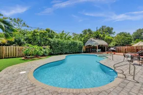 Desert Oasis. Private Pool - 10 minutes to Downtown - Image 2