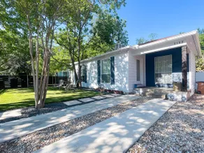 Walkable East Austin Home with Hot Tub - Image 2