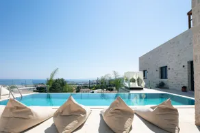 Sorin Villa, boasting Pool & Heated Whirlpool  - Image 3