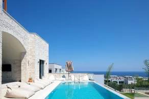 Sorin Villa, boasting Pool & Heated Whirlpool  - Image 2