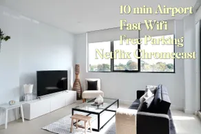 Chic Affordable 1BR Near Airport with Parking - Image 3