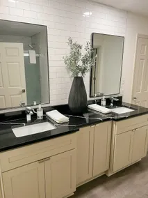 The Reserve on Spring in downtown Searcy close to restaurants and Harding! - Image 2