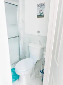 Corner Bay Apartment - Image 4