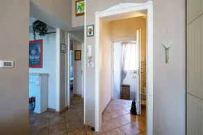 Elle Home • Garden, parking and bus to the city center - Image 3
