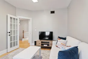 Cozy 2BR Suite Minutes from Major Hospitals - Image 5