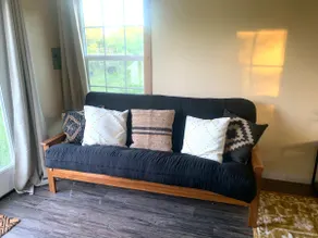Comfy Cabin on 5 acres-near COTA - Image 2