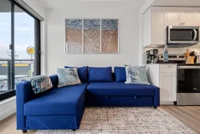 Exquisite 2 BR Condo near DT Core | UG Parking |AC - Image 3