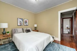 Bohemian Retreat ~ 15 min to Downtown~ 8 min to Cleveland Clinic - Image 4